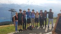 MEMO Team gemeinsam mit Guide auf den Bergen in Bern
